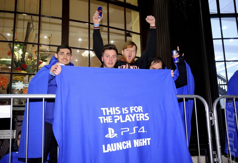 Playstation�4 Launches in The UK with Packed Out Midnight Opening At PS4� Lounge #4Theplayers  News image