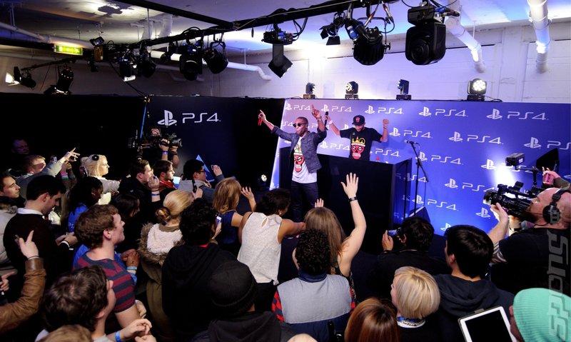 Playstation�4 Launches in The UK with Packed Out Midnight Opening At PS4� Lounge #4Theplayers  News image