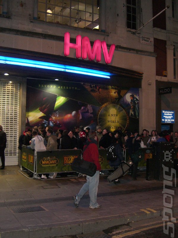 World of Warcraft Horde Storm Oxford Street - Pictures News image