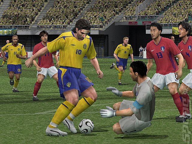 Pro Evolution Soccer 6 � on DS and 360 News image